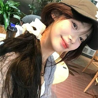 森林孤影